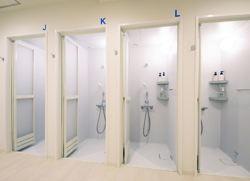 アリーナ内のシャワー施設