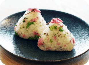 BIOTOPIA産菜の花と桜の塩漬けおにぎり