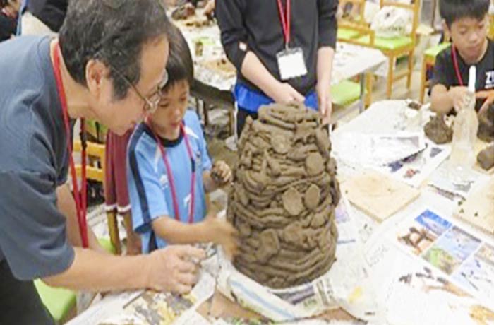 〜日展作家が教えるこども造形教室〜「大きな縄文土器を作ろう」