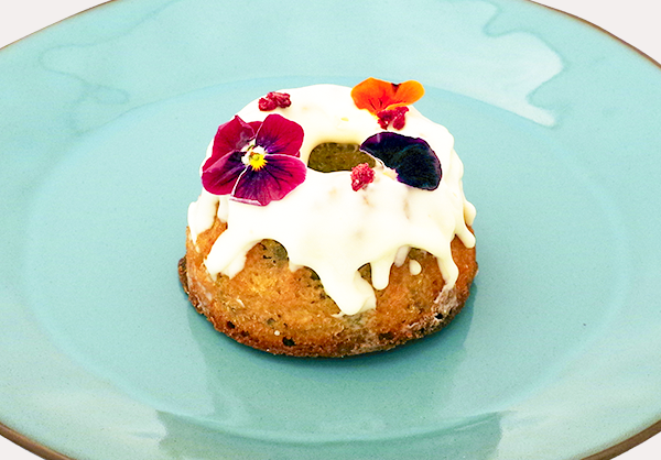 栗の渋皮煮とオレンジのクグロフケーキ